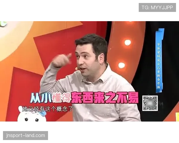 王濛赛场上冷若冰霜，下馆子点菜却像个吃货小女生